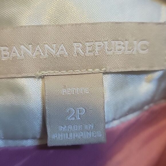 Banana Republic skirt, size 2P - Picture 3 of 5